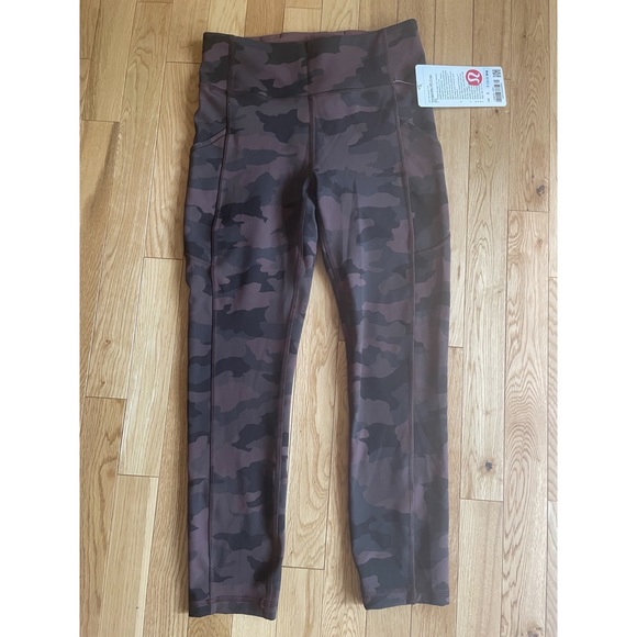 Lululemon Size 6 Invigorate HR crops 23” Camo. Brand new NWT. Never worn!! - Picture 3 of 6